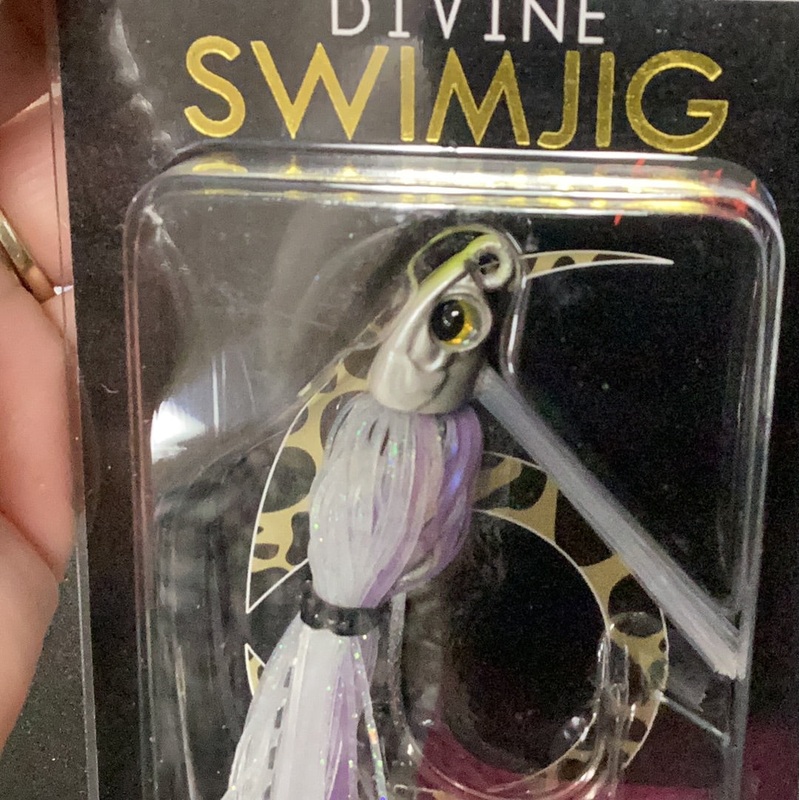 6th Sense Divine Swim Jig 3/8 oz. 5/0 Lavender Shad