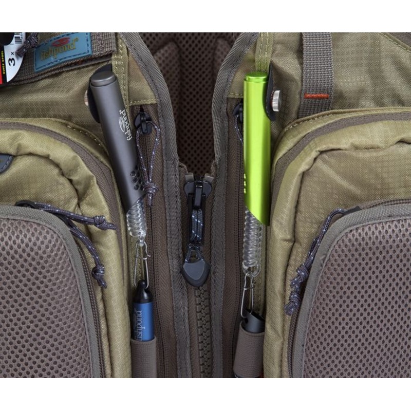 Fishpond Swivel Retractor