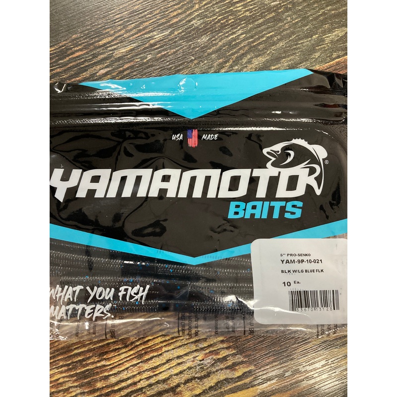 Yamamoto 5 Pro Senko Black W/ Lg Blue Flk