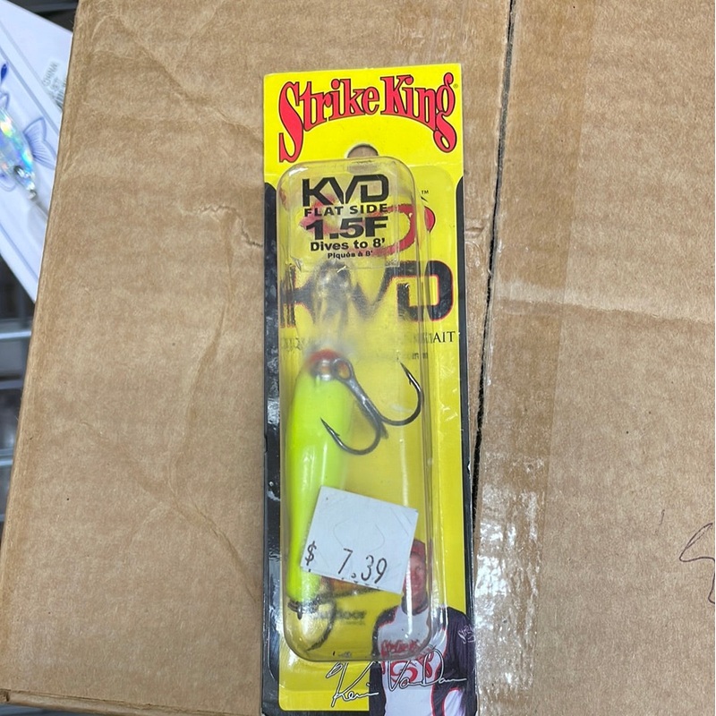 Strike King KVD Flat Side 1.5F Dives to 8′ Black Back Chartreuse