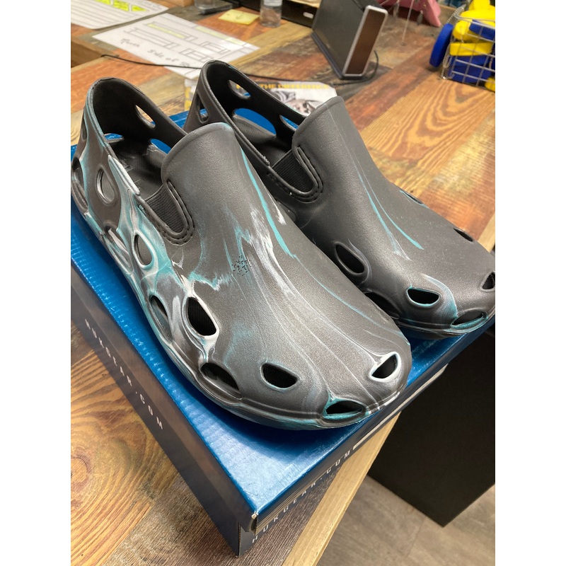 HUK volcanic ash size 11