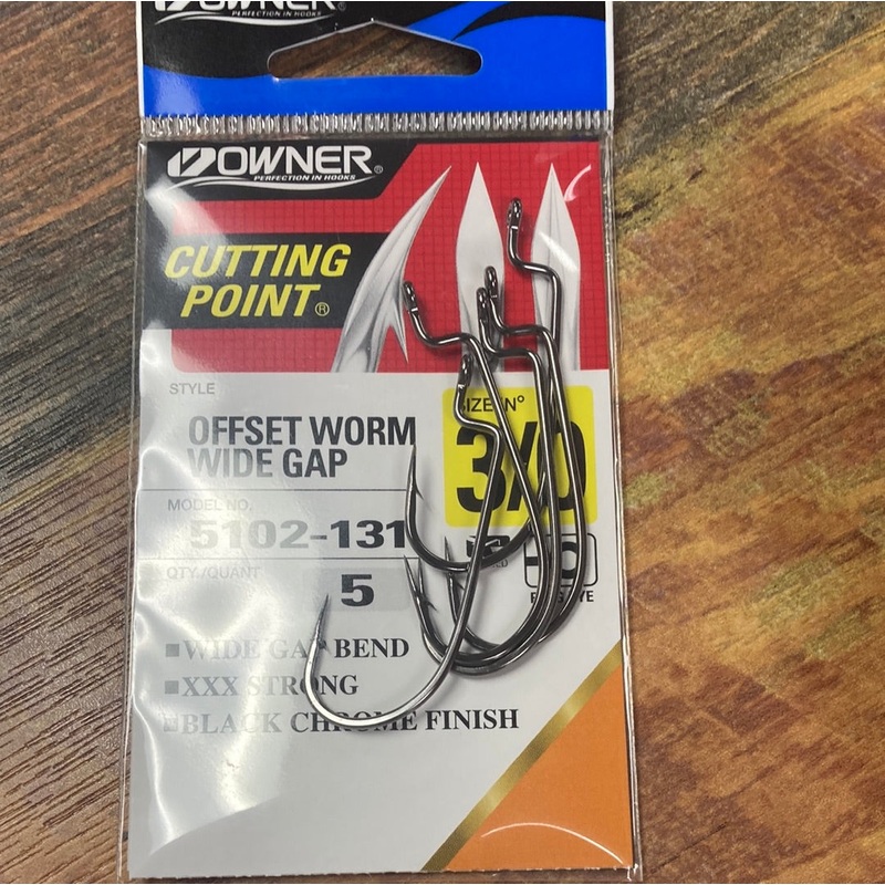Owner Offset Worm Wide Gap 3/0 Chrome Black